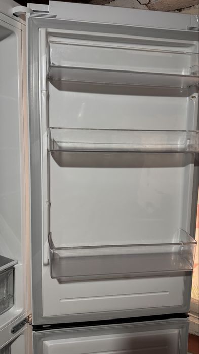 Продаю холодильник LG