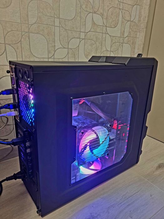 PC Компютър: Intel i5-7600K; NVIDIA GTX 1070; 32GB RAM DDR4; 2TB SSD