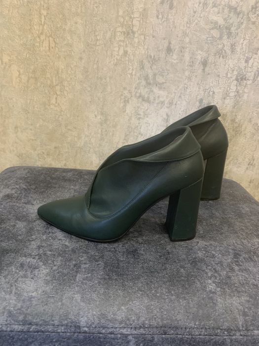 Продаются туфли женские