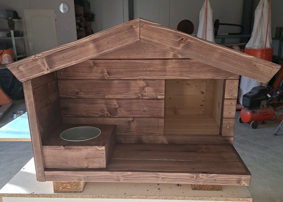 Кучешка  къщичка