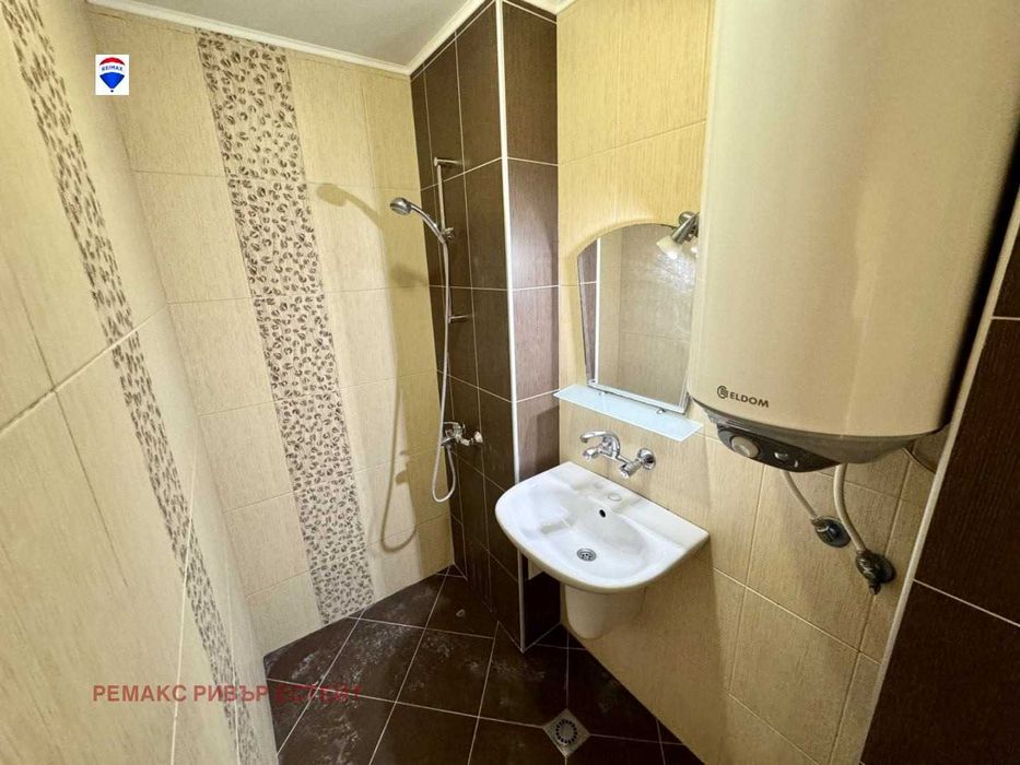 Тристаен апартамент за продажба кв. Дружба 3