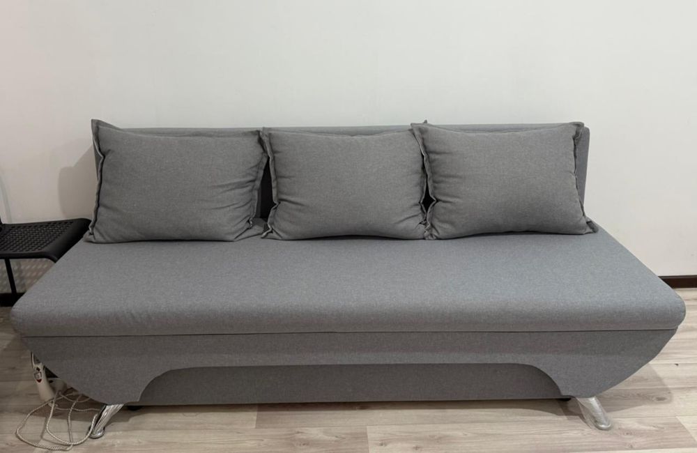 Продам новый диван