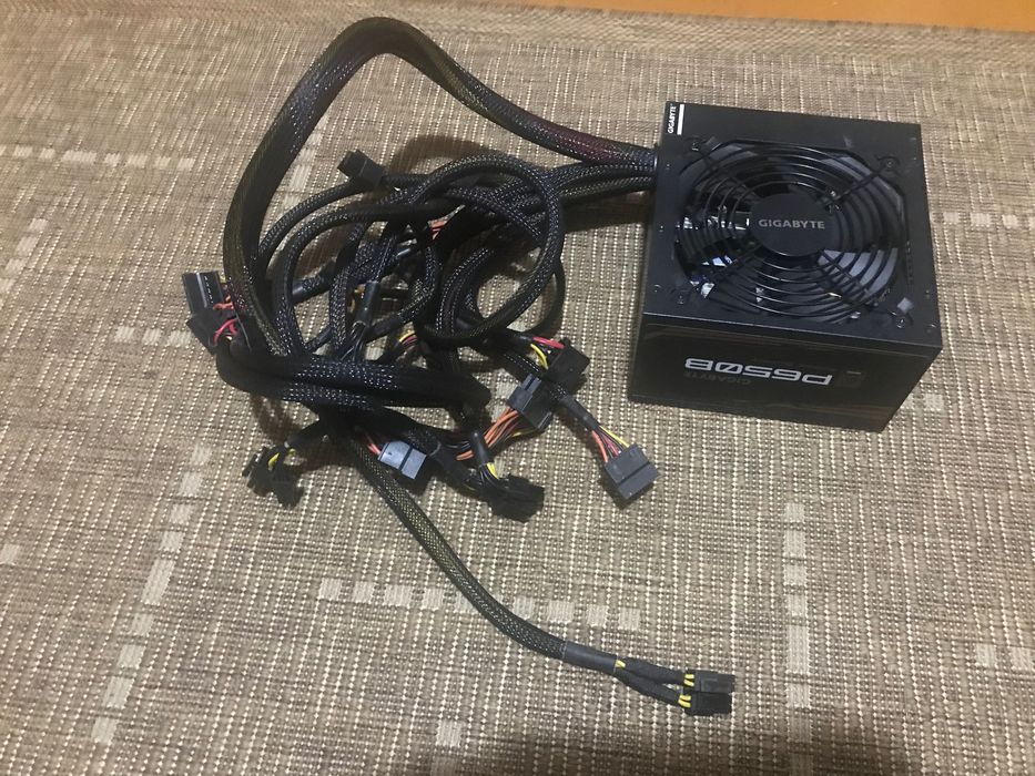 Блок питания для компьютера 650W