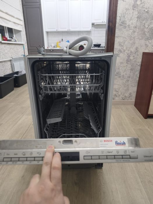 Продам Посудомойку BOSCH
