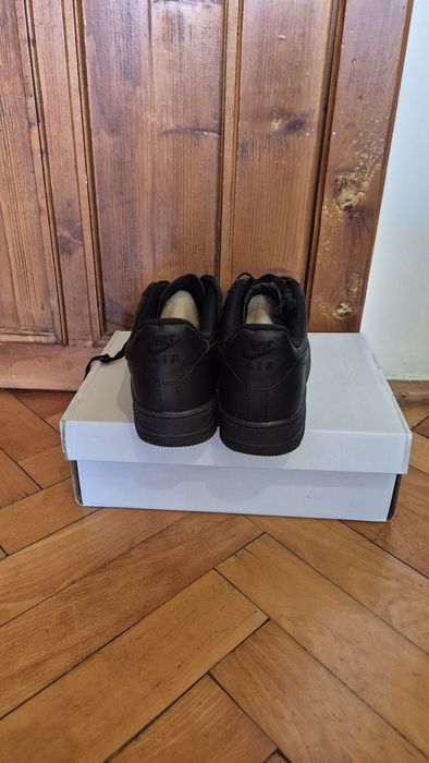 Adidasi nike air force