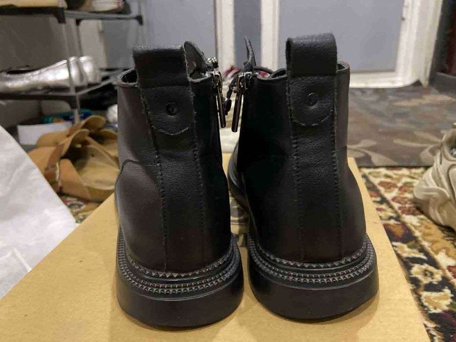 Женские осенние ботинки