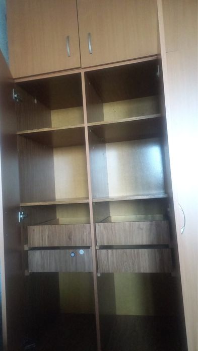 Отдам даром спальный гарнитур
