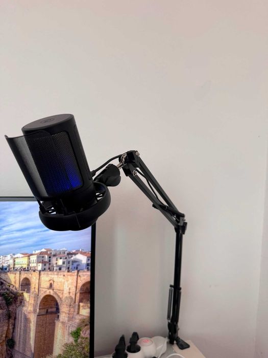Microfon Gaming USB cu RGB, cu Reglaj putere, aproape nou