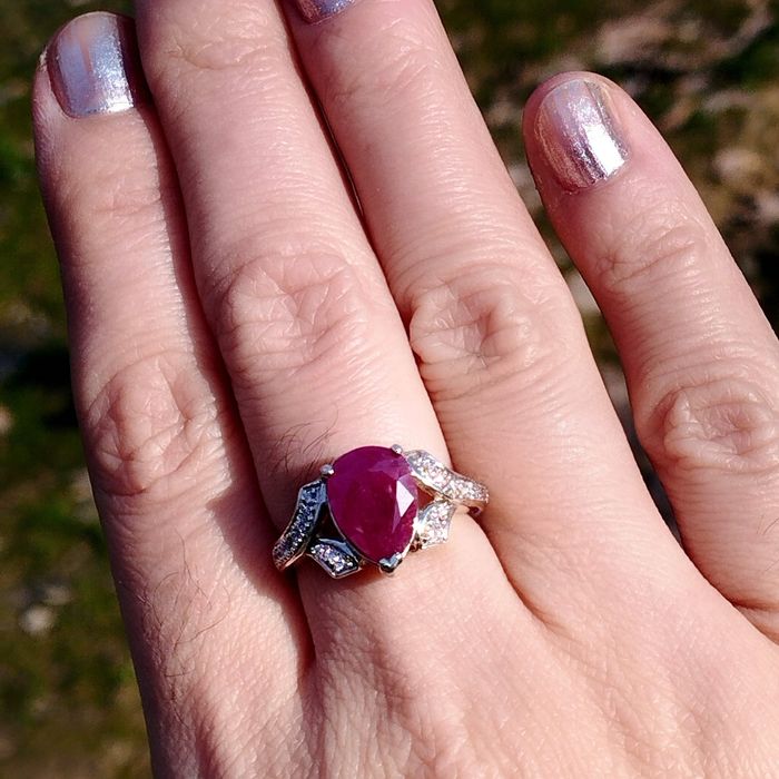 РУБИН+белые топазы