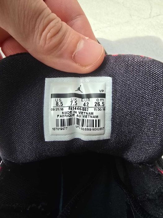 Vand Nike Air Jordan B. Fly Bred, marimea 42 EUR