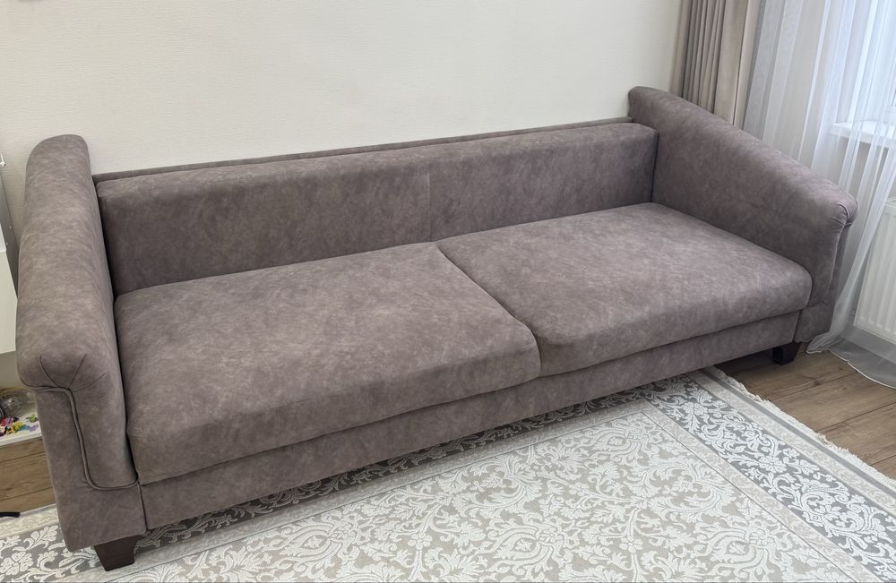 Продам диван ортопедический ,раскладной .