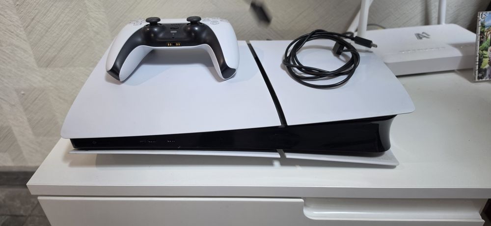 PS5 Slim Digital 1TB