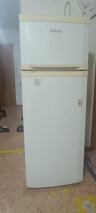 Продам холодильник