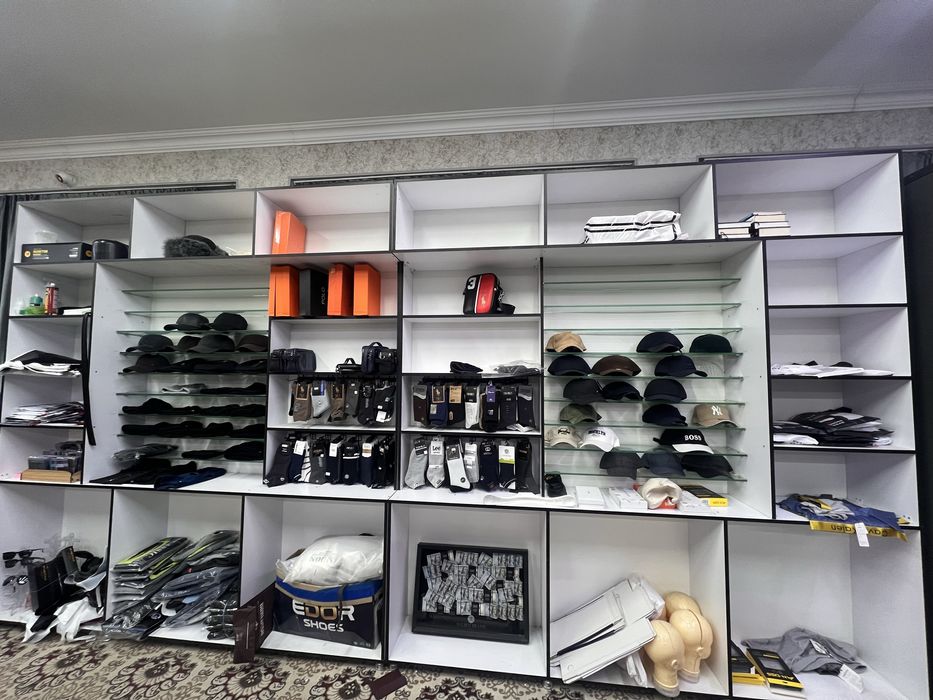 Shkaf 4.70 metr uzunlik 2.50 metr balandlik