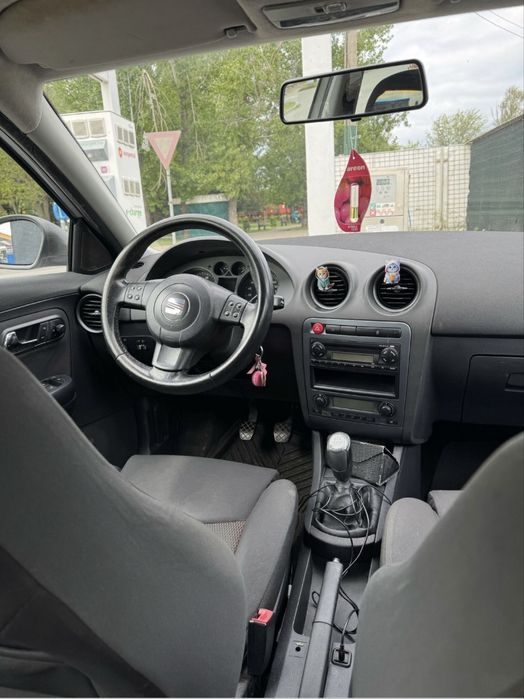 seat ibiza 2007 1.4 benzina