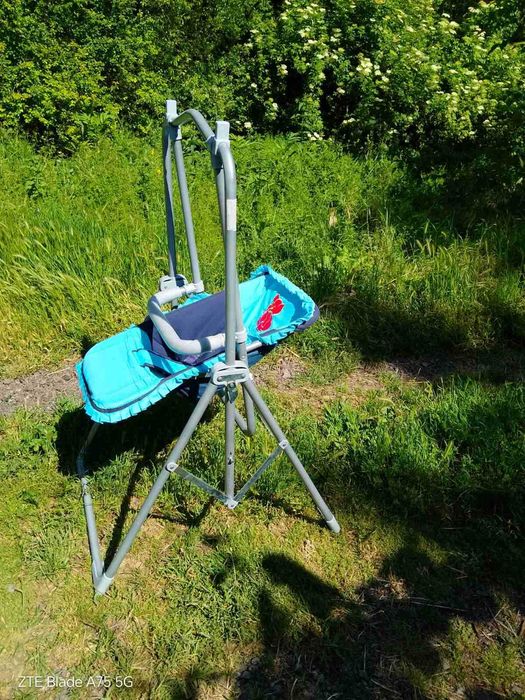 Детска люлка и лятна количка