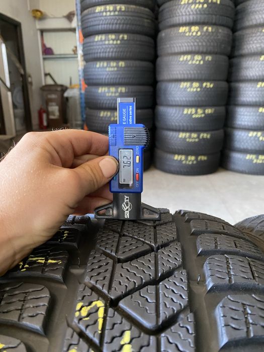 Anvelope iarna 225/40/19 Pirelli Sottozero 3 RFT 225 40 19 R19