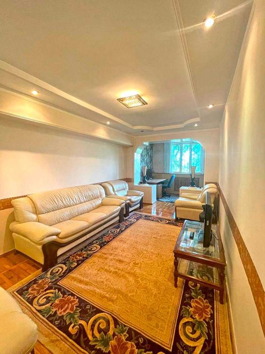 Аренда. Сдаётся СВОЯ 3 комнатная на ц5 долгосрочно