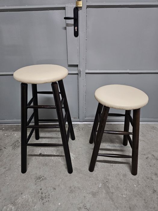 Чисто Нови Бар табуретки от Бук налични 200 бр.
Чисто Нови Бар табурет