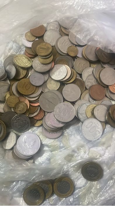 Монета  әр елдін