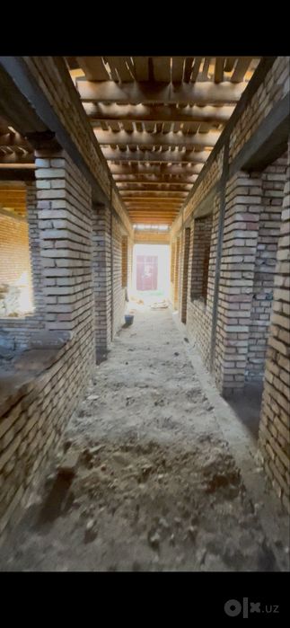 Andijon shaxrida 2 sotixlik uy sotiladi