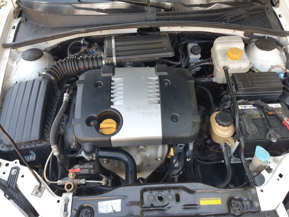 Ласетти 1.8 сотилади