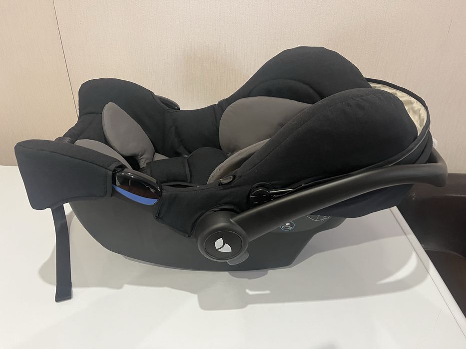 Продам Автокресло Joie новое