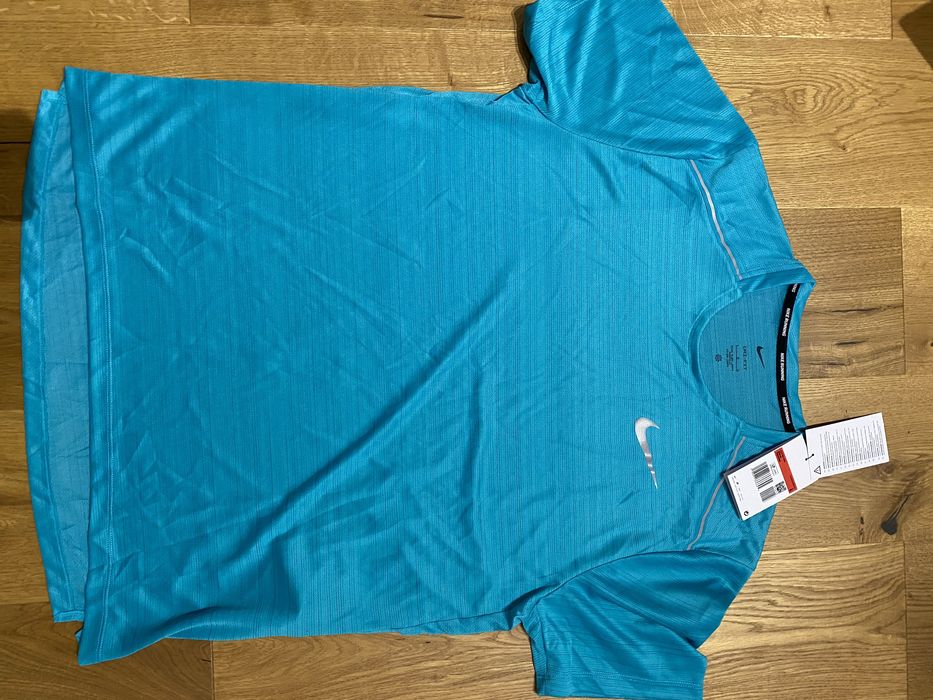 Tricou Nike barbati pentru alergare sau sala