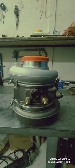 Турбина новая HY40V (Курсор 8) Ивеко