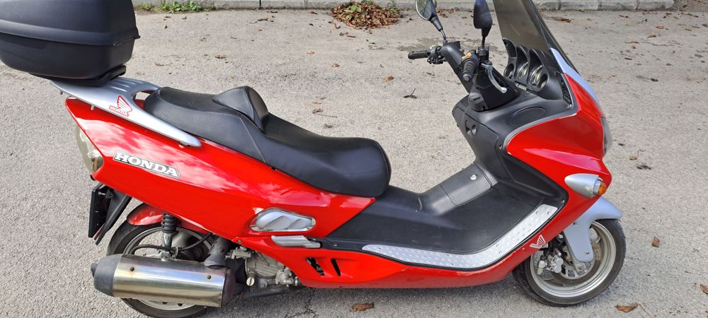 Скутер 250 Много запазен.