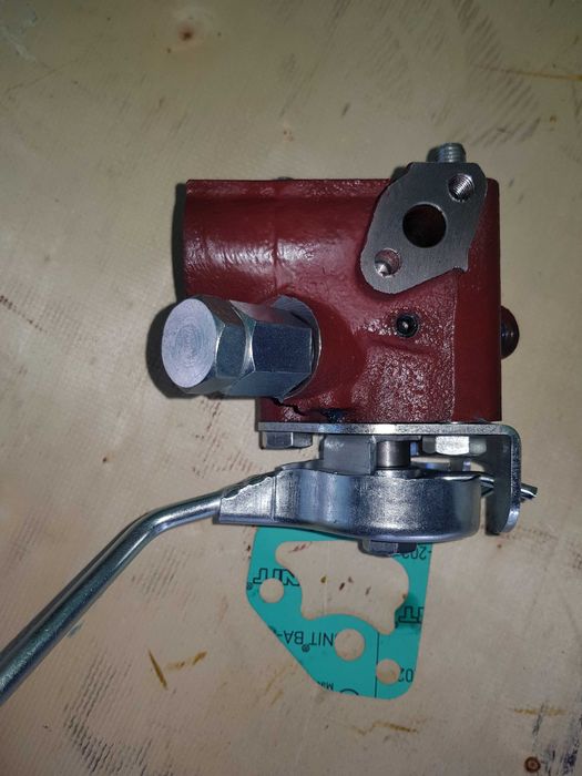 Distribuitor hidraulic U445