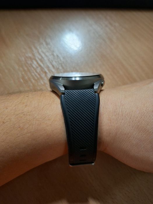 Huawei watch 3 pro. Ecran 48mm.