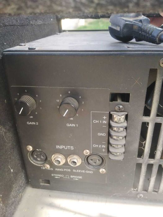 Усилитель QSC  made in U.S.A