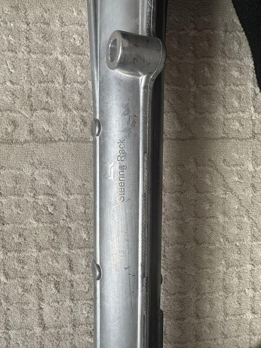 Рулевой рейка камри 55 .