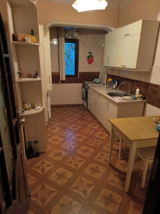 Срочно! Паркентский 3х комнатная квартира 4 этаж, отдельный вход!