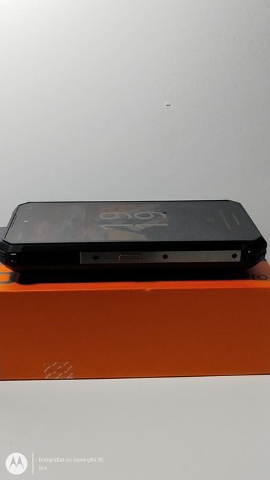 Telefon OUKITEL de vânzare!