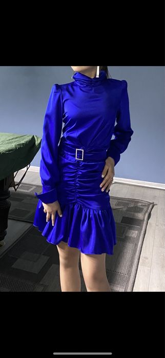 Продам платье в хорошем состояние