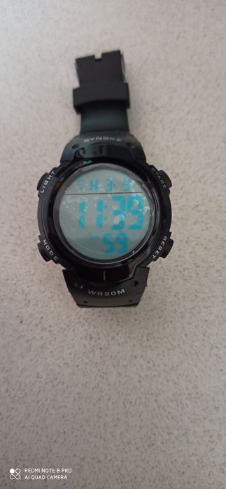 Часовник водоустойчив