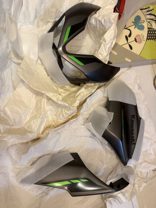 2025 Kawasaki Z900 - части спойлери фар аксесоари