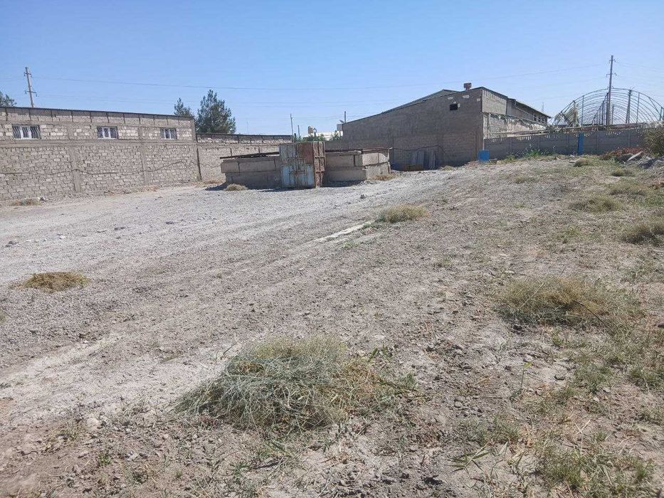 Ishlab chiqarishga Mo'ljallangan baza 25 sotix sotiladi