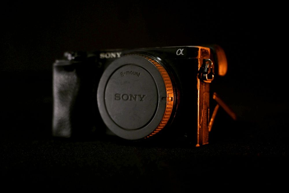 Гибридная камера sony a6300