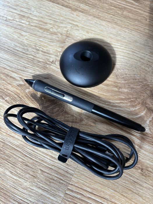 Планшет Wacom intuos pro PTH 460