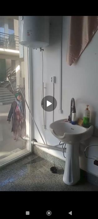 Guzalik saloni uchun jixozlar sotiladi