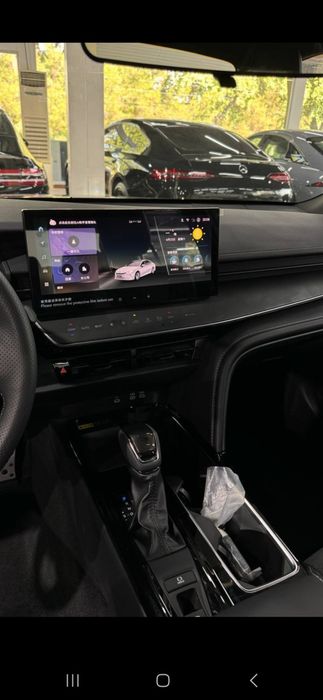 Toyota Camri 2.0 hybrid. 2025