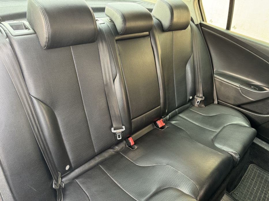 Авто Volkswagen passat B6