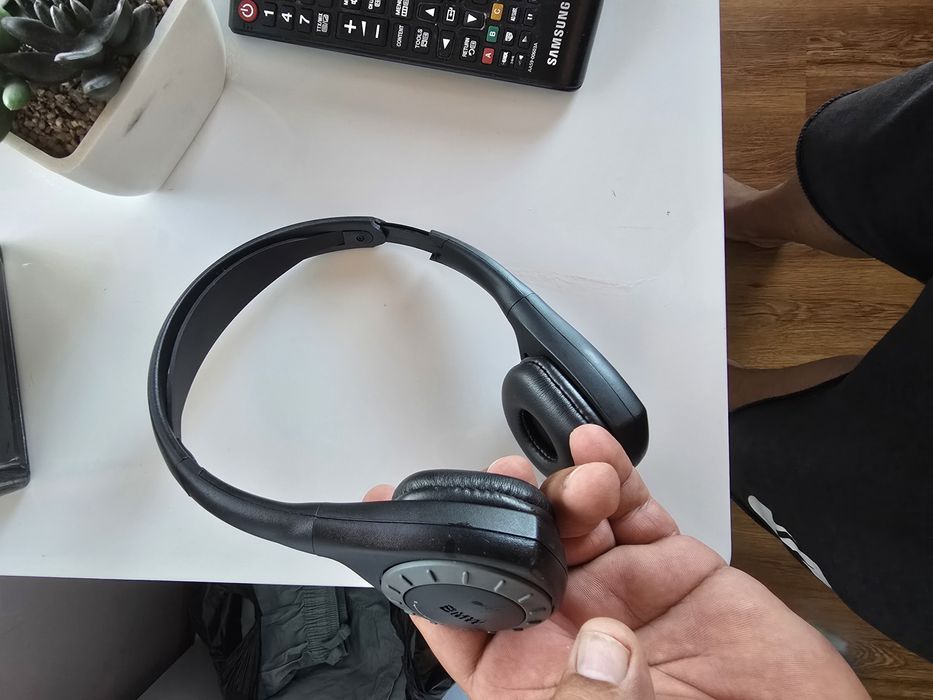 Слушалки за  BMW