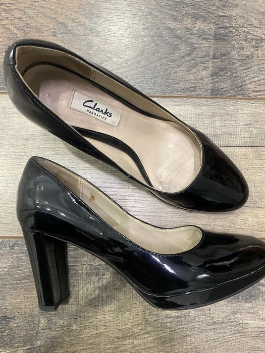 Туфли фирмы Clarks, Giuliano Brani