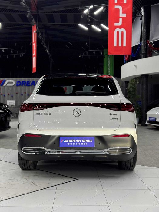 Mercedes-Benz EQE SUV 500