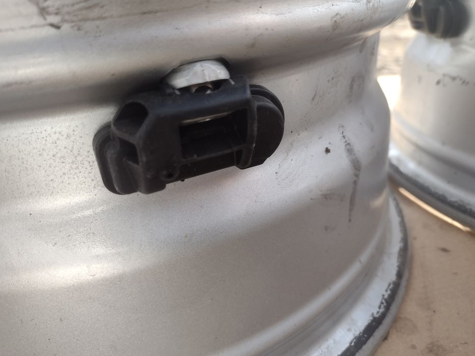 Перфектни CV3 15-5x112 ET45 6.5j Mercedes A klasse W176