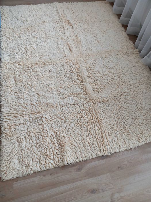 Нов вълнен китеник